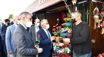 Başkan Büyükkılıç, Esnaf ve Vatandaşla Kucaklaşmaya Devam Ediyor