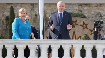 Erdoğan Merkel'e Huber Köşkü'nün balkonundan Boğaz'ı anlattı