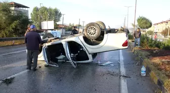 Kontrolden çıkan kamyonet takla atıp karşı şeride geçti: 3 yaralı