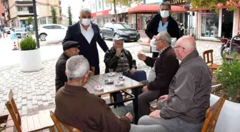 Başkan Çalışkan, kandil lokumu dağıttı