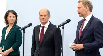 Almanya'da yeni hükümetin dış politika çizgisi ve Türkiye'ye bakışı nasıl olacak?