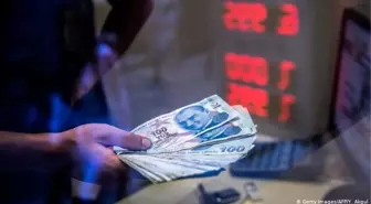 Dolar/TL kuru haftaya 9,27 ile başladı