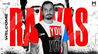 Team Demiral Esports VALORANT sahnesine takım koçu Raavas'ı duyurarak giriş yaptı!