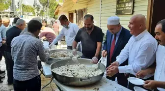 Namaz sonrası pilav ve ayran ikramında bulunuldu