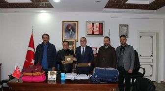 Bilecik Ticaret ve Sanayi Odası öğrencilere mont yardımında bulundu