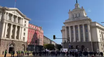 Bulgaristan'da elektrik zamları protesto edildi