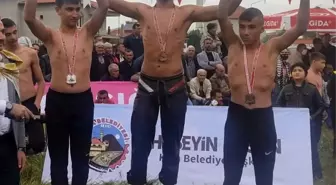 Son dakika haber... Pamukkale Belediyespor'un pehlivanları 1 altın 1 gümüş madalya kazandı