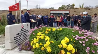 Şehit Sefa Fındık kabri başında anıldı