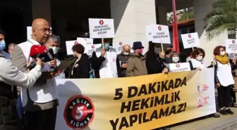 TAKSİM'DE HEKİMLERDEN 'SÜRE' PROTESTOSU