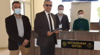 AİÇÜ'de Kızılay Giyim Mağazası Açıldı