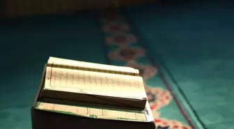 Hucurat Suresi kaç sayfa? Kur'an-ı Kerim'de Hucurat Suresi kaçıncı cüz, hangi sayfada, sayfa kaçta? Hucurat Suresi kaç ayettir, ayet sayısı kaç?