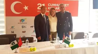 21'inci Cumhuriyet Kızları Uluslararası Tenis Turnuvası'nın basın toplantısı gerçekleştirildi