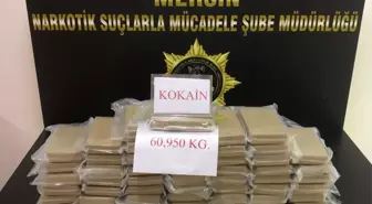 Mersin Uluslararası Limanı'nda 60 kilo 950 gram kokain ele geçirildi (2)