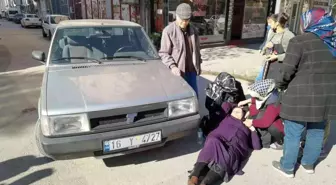 Otomobilin çarptığı yaşlı kadın yaralandı