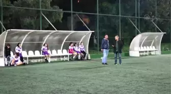 Tek yumurta ikizi kız kardeşlerin hedefi futbolda milli forma