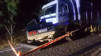 Son dakika haberleri... İzmir'de zincirleme trafik kazasında 2 kardeş hayatını kaybetti, 1 kişi yaralandı