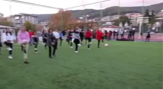 Kadınlar 'Kansere gol atıyoruz' etkinliğinde buluştu