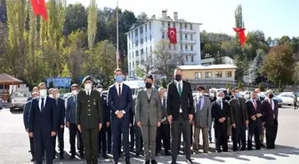 29 EKİM CUMHURİYET BAYRAMI ÇELENK SUNMA TÖRENİ DÜZENLENDİ