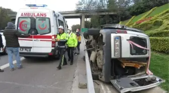 BEYKOZ TEM'DE BARİYERLERE ÇARPAN HAFİF TİCARİ ARAÇ METRLERCE SÜRÜKLENDİ