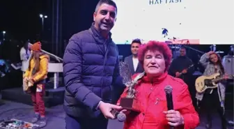 KARTAL'DA CUMHURİYET BAYRAMI, SELDA BAĞCAN'IN KONSERİYLE KUTLANDI