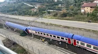 Makas geçişi sırasında vagonlar raydan çıktı