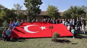 Trakya Üniversitesi Cumhuriyet fidanlığına 98. yıl fidanı törenle dikildi