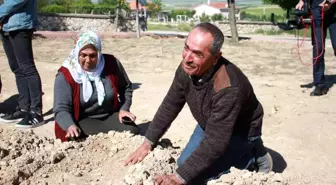 Otopsi raporunun değiştirildiğini öne süren Aleyna Çakır'ın babası kızının mezarının açılmasını istiyor