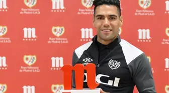 Galatasaray'dan giden Falcao uçuşa geçti! En iyi futbolcu seçildi