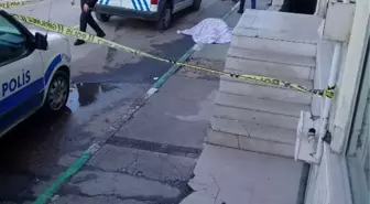 Balkonda çamaşır asarken düşüp öldü