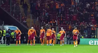 UEFA Avrupa Ligi: Galatasaray: 1 - Lokomotiv Moskova: 0 (İlk yarı)