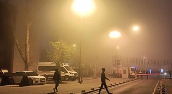Meteoroloji'nin 'sarı kod' ile uyardığı İstanbul'da sis bastırdı, vapur seferleri iptal edildi