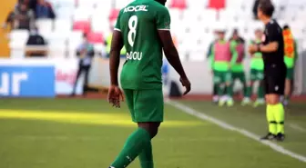 Giresunspor'da Hamidou Traore kırmızı kart gördü