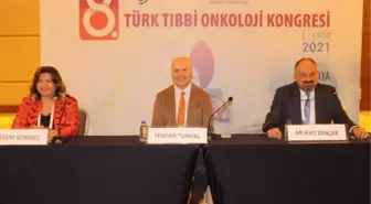 Onkolojide hasta tedavileri Türk Tıbbi Onkoloji Kongresi'nde masaya yatırıldı