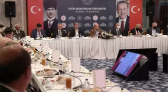 Bakan Soylu, Fatih'te muhtarlarla bir araya geldi