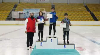 Buz Pateni Short Track Federasyon Kupası-3 müsabakaları, Kocaeli'de yapıldı