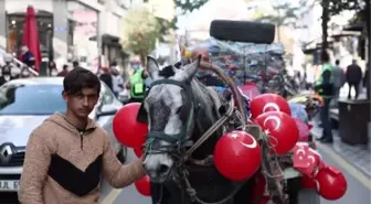 Temizlik işçileri temiz bir çevre için yürüdü