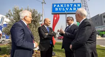 Başkan Soyer'e Pakistan Bulvarı için teşekkür