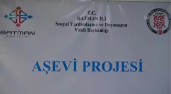 İhtiyaç sahibi 275 aileye her gün sıcak yemek dağıtılıyor