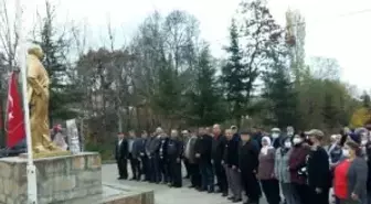 KÖYLÜLER, ARALARINDA PARA TOPLAYIP ATATÜRK ANITI YAPTIRDILAR