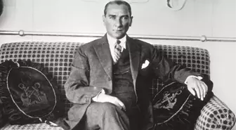 Ulu Önder Mustafa Kemal Atatürk'ü aramızdan ayrılışının 83. yıl dönümünde sevgi, saygı ve minnetle anıyoruz