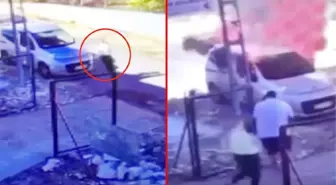 Alev alan araçta uyuyan oğlunu son anda kurtardı! Anbean kamerada