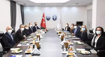 Son dakika haberi | Bakan Özer: '2000'li yıllarda 500 bin olan öğretmen sayısı 1,2 milyona ulaştı'