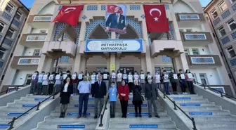 Bursunu kanser derneğine bağışlayan öğrenci duyarlılığıyla örnek oldu