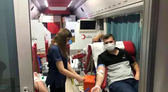 Son dakika haberi: Gönül Elçileri liselilerle birlikte kan bağışında bulundu