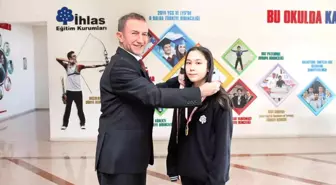 İhlas Koleji'nden ikinci çifte dünya şampiyonluğu