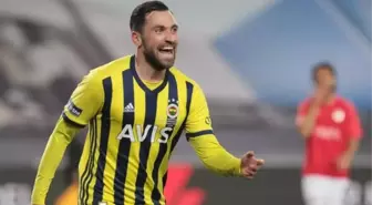 Fenerbahçe'de kadro dışı kalan Sinan Gümüş'ün paylaşımına takım arkadaşları yorum yağdırdı