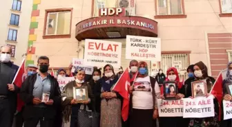 DİYARBAKIR'DAKİ EVLAT NÖBETİNİN 802'NCİ GÜNÜNDE AİLESİ SAYISI 244 OLDU