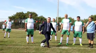 Muhtarlar futbol turnuvası başladı