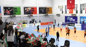 Efeler Ligi: Cizre Belediyespor: 1 Galatasaray HDI Sigorta: 3