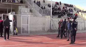 GAZİANTEP - Futbolcular 'Aşı çağrısı' pankartıyla maça çıktı